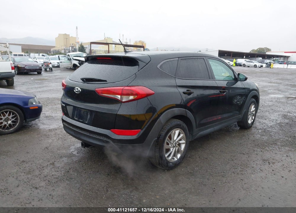 2017 HYUNDAI TUCSON SE VIN: KM8J23A46HU263045