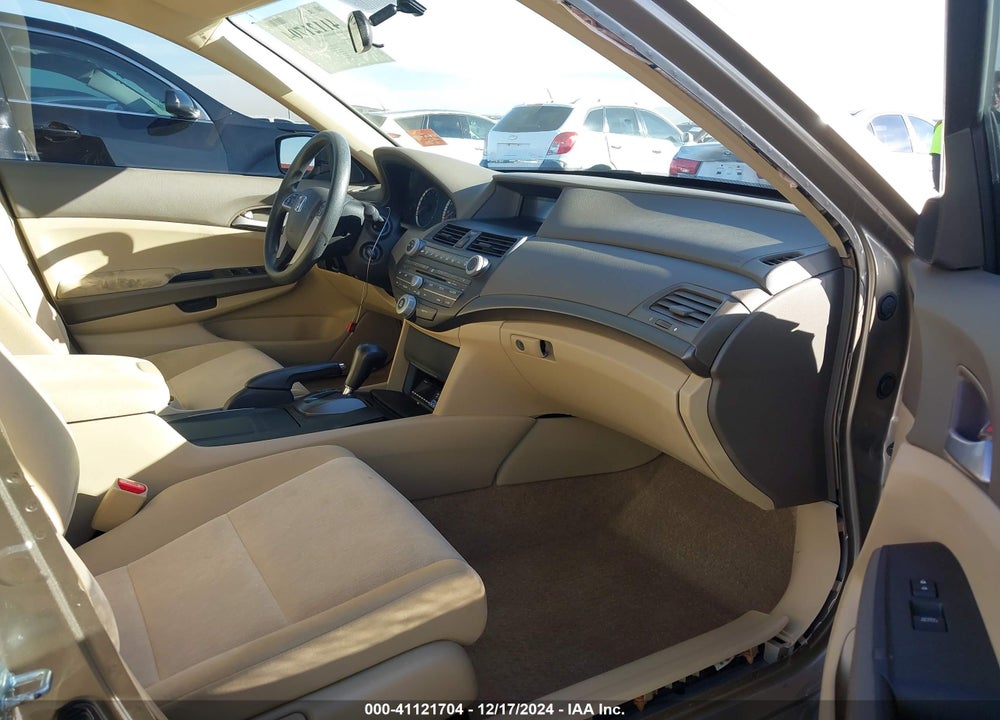 2009 HONDA ACCORD 2.4 LX-P VIN: 1HGCP26429A060319
