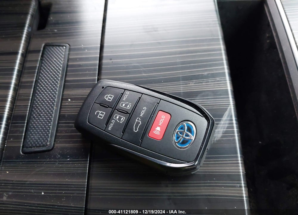 2021 TOYOTA SIENNA PLATINUM VIN: 5TDERKEC0MS050006