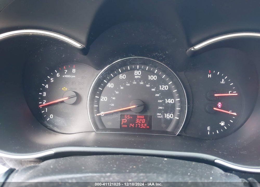 2015 KIA SORENTO LX VIN: 5XYKT4A67FG643197