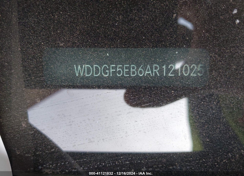 2010 MERCEDES-BENZ C 300 LUXURY/SPORT VIN: WDDGF5EB6AR121025