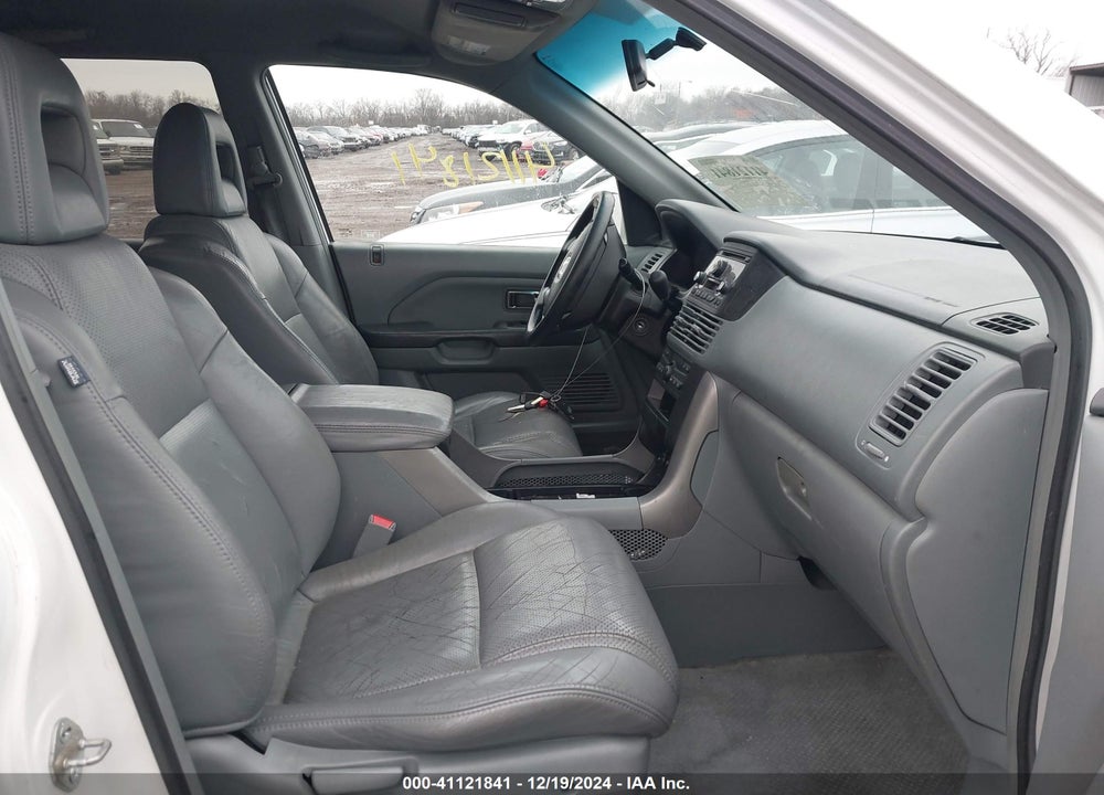 2003 HONDA PILOT EX-L VIN: 2HKYF18523H592127