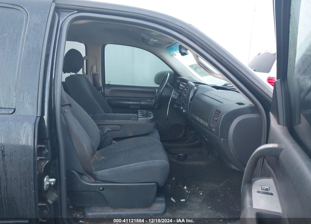 2009 CHEVROLET SILVERADO 1500 LT VIN: 3GCEC23J49G139411