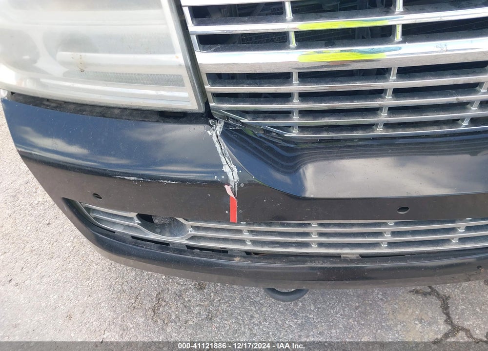 2012 LINCOLN NAVIGATOR VIN: 5LMJJ2J52CEL05636