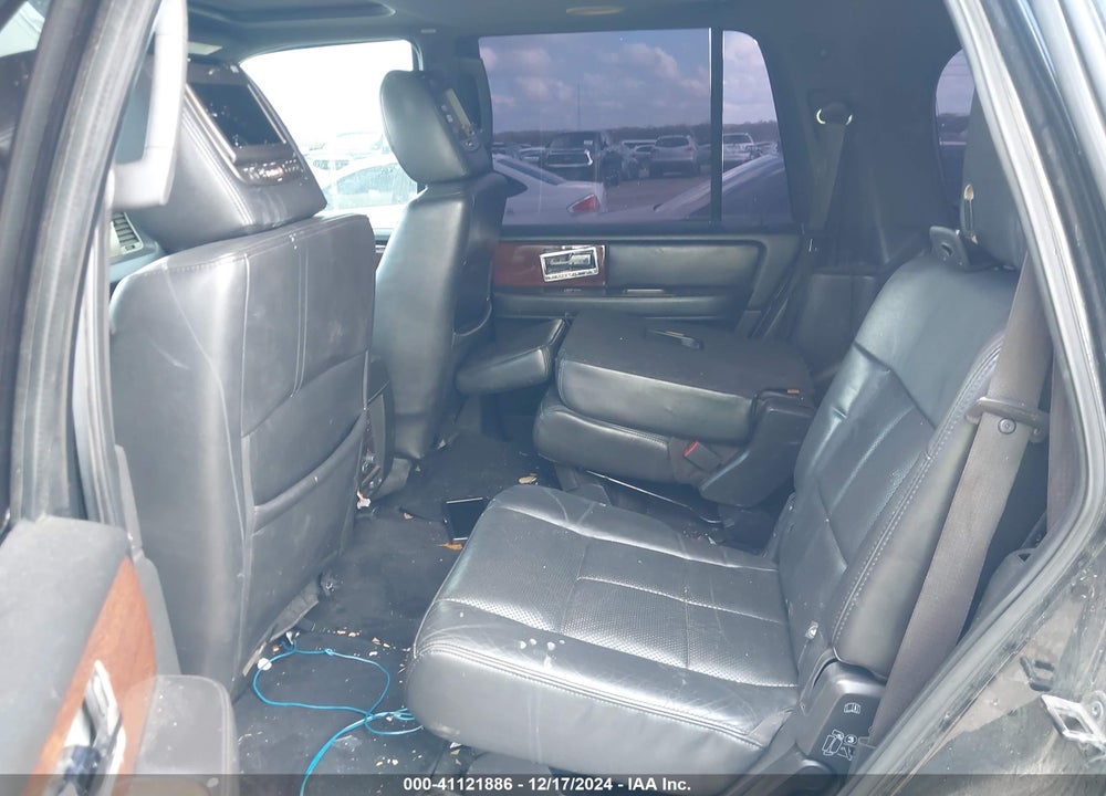 2012 LINCOLN NAVIGATOR VIN: 5LMJJ2J52CEL05636