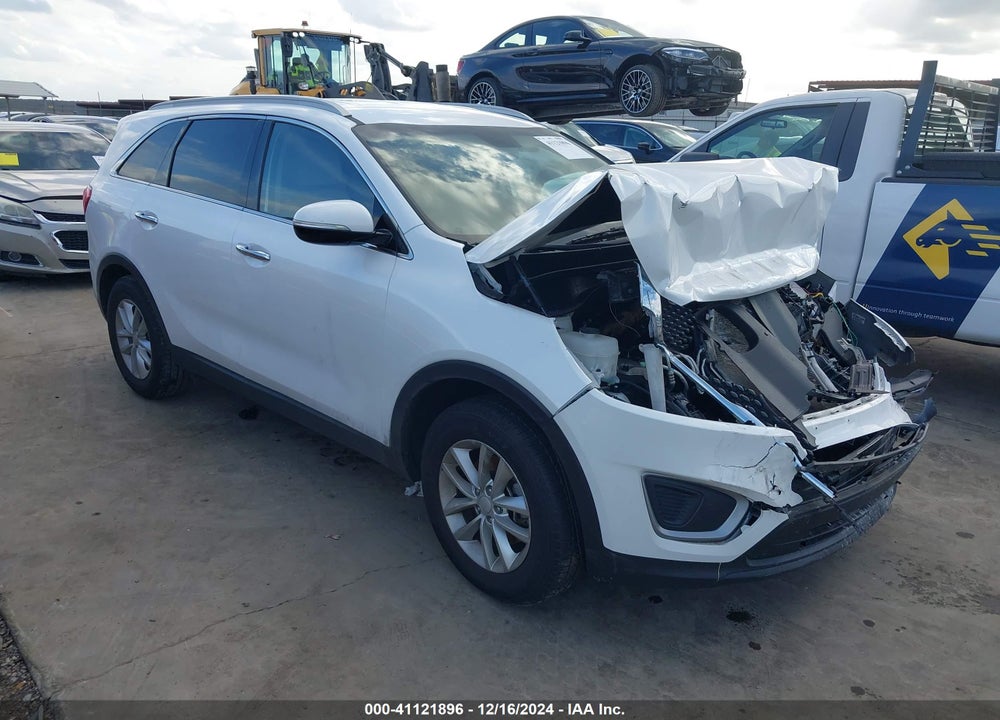 2017 KIA SORENTO 2.4L LX VIN: 5XYPG4A3XHG297682