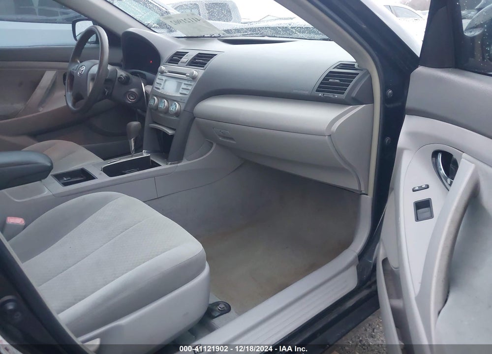 2007 TOYOTA CAMRY LE VIN: 4T1BE46K57U582329