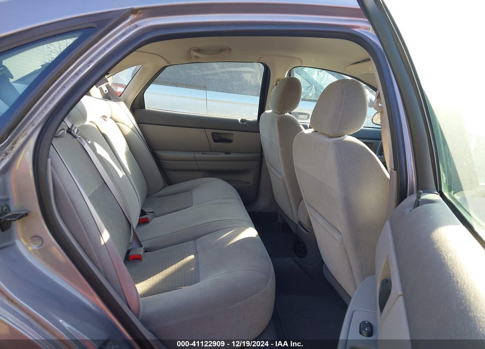 2006 FORD TAURUS SE VIN: 1FAFP53U26A132462