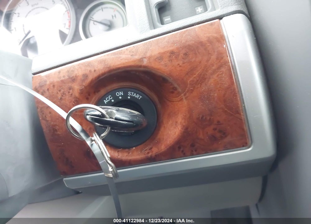 2008 CHRYSLER TOWN & COUNTRY TOURING VIN: 2A8HR54P18R823706
