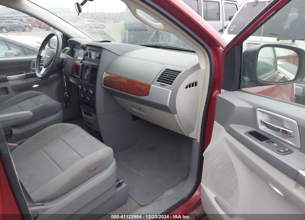 2008 CHRYSLER TOWN & COUNTRY TOURING VIN: 2A8HR54P18R823706