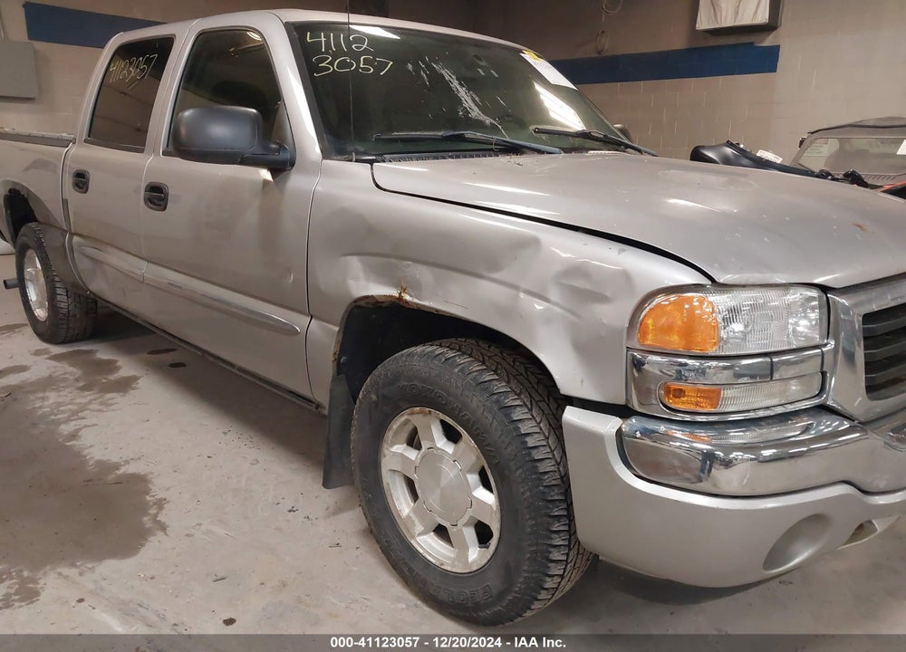 2005 GMC SIERRA 1500 SLE VIN: 2GTEK13T051206989