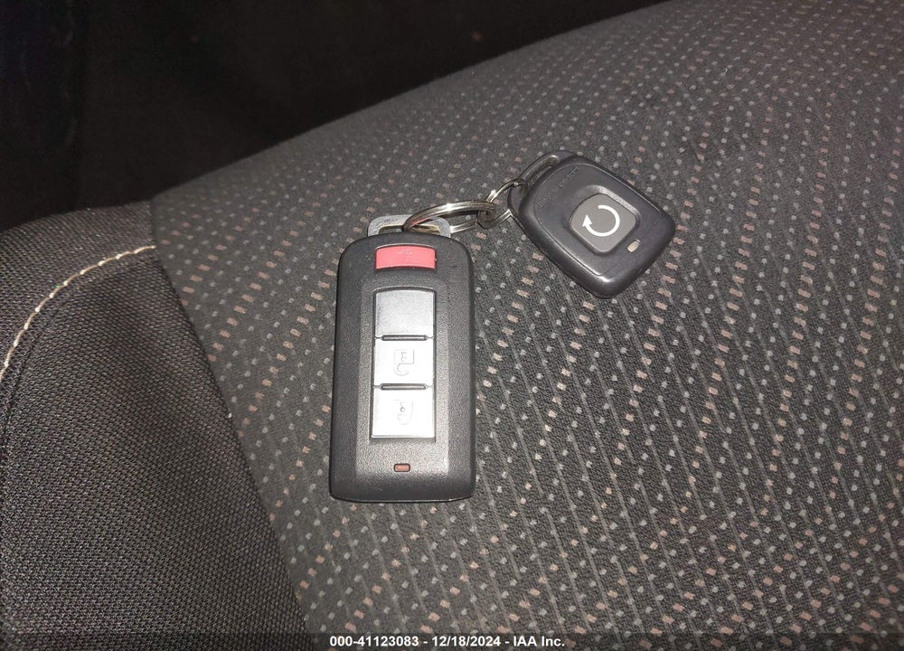 2014 MITSUBISHI OUTLANDER SPORT SE VIN: 4A4AP4AU5EE018036