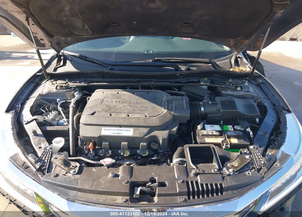 2016 HONDA ACCORD TOURING VIN: 1HGCR3F90GA013993