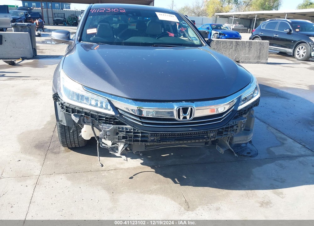 2016 HONDA ACCORD TOURING VIN: 1HGCR3F90GA013993