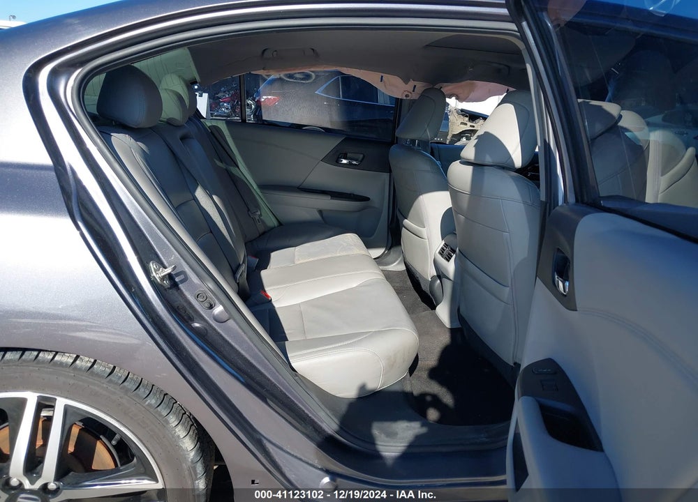 2016 HONDA ACCORD TOURING VIN: 1HGCR3F90GA013993