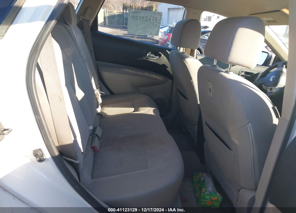 2011 NISSAN ROGUE S VIN: JN8AS5MV1BW252961