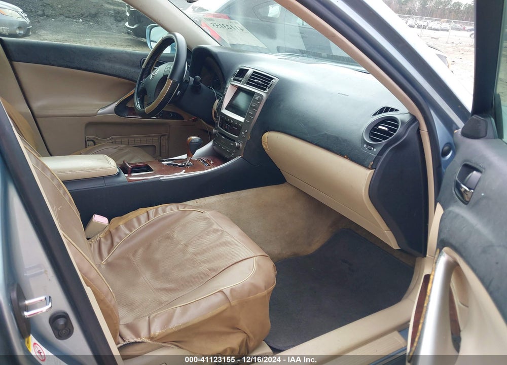 2007 LEXUS IS 250 VIN: JTHCK262472009566