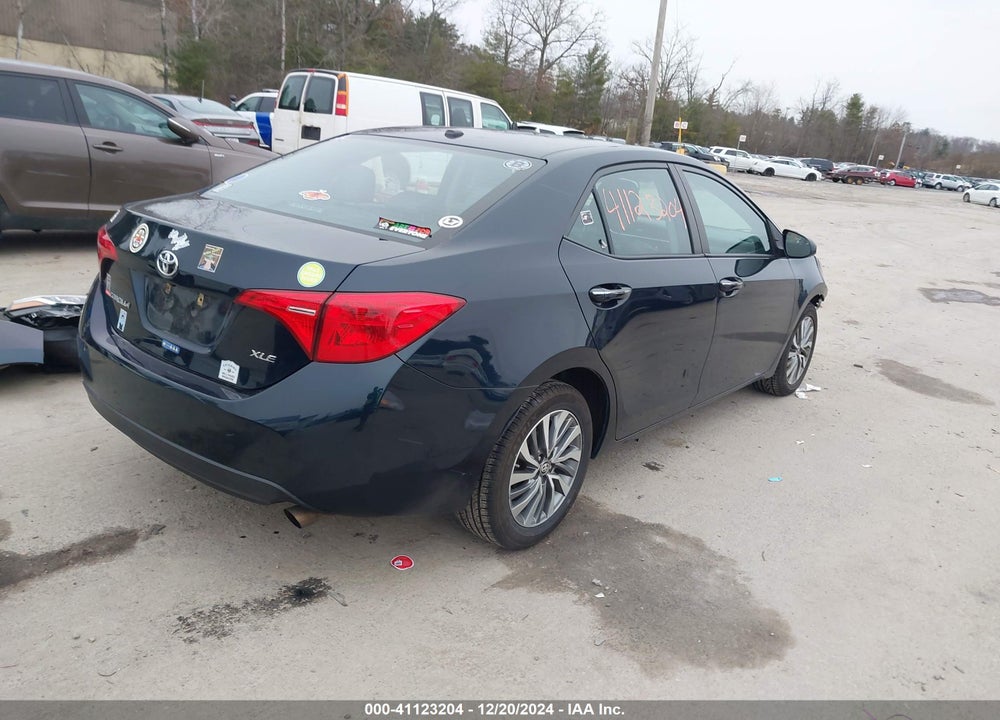 2019 TOYOTA COROLLA XLE VIN: 2T1BURHE6KC221998