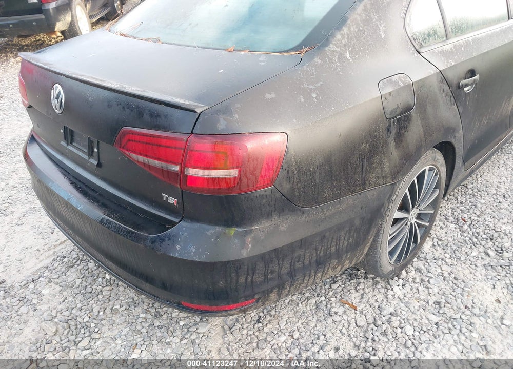 2016 VOLKSWAGEN JETTA VIN: 3VWD17AJ3GM411363