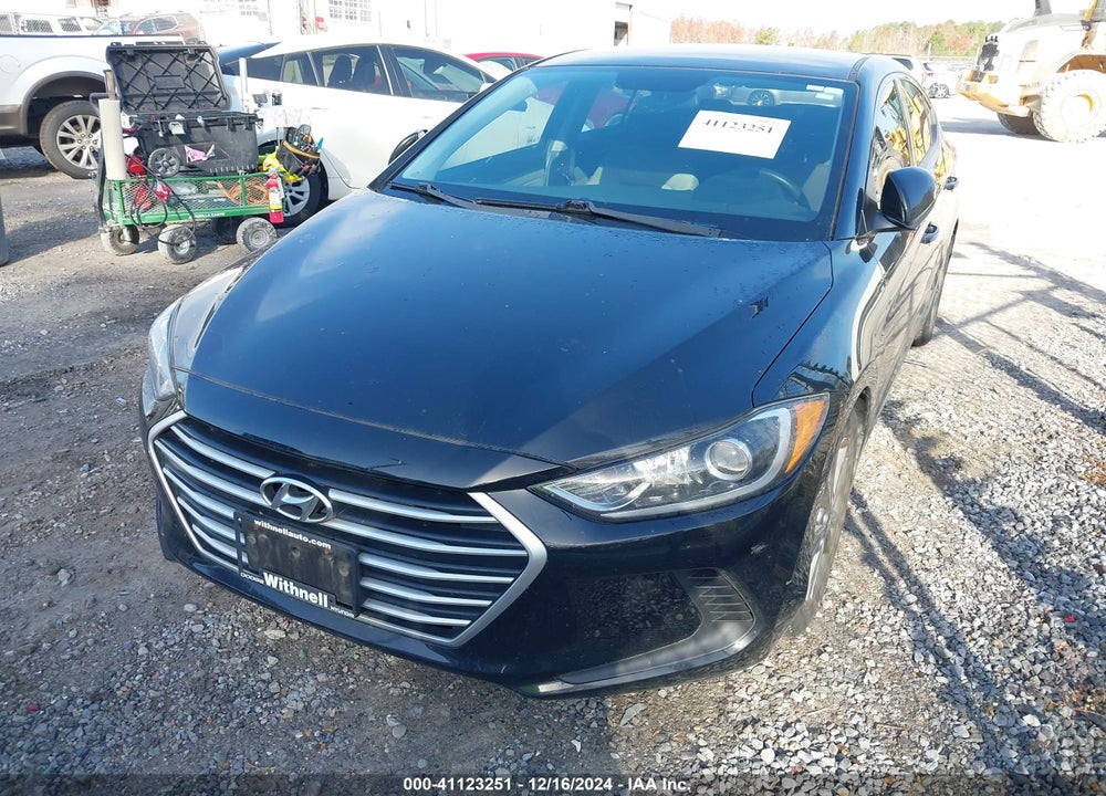 2018 HYUNDAI ELANTRA SEL VIN: 5NPD84LF2JH304047