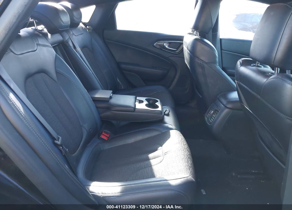 2015 CHRYSLER 200 S VIN: 1C3CCCBB3FN684210