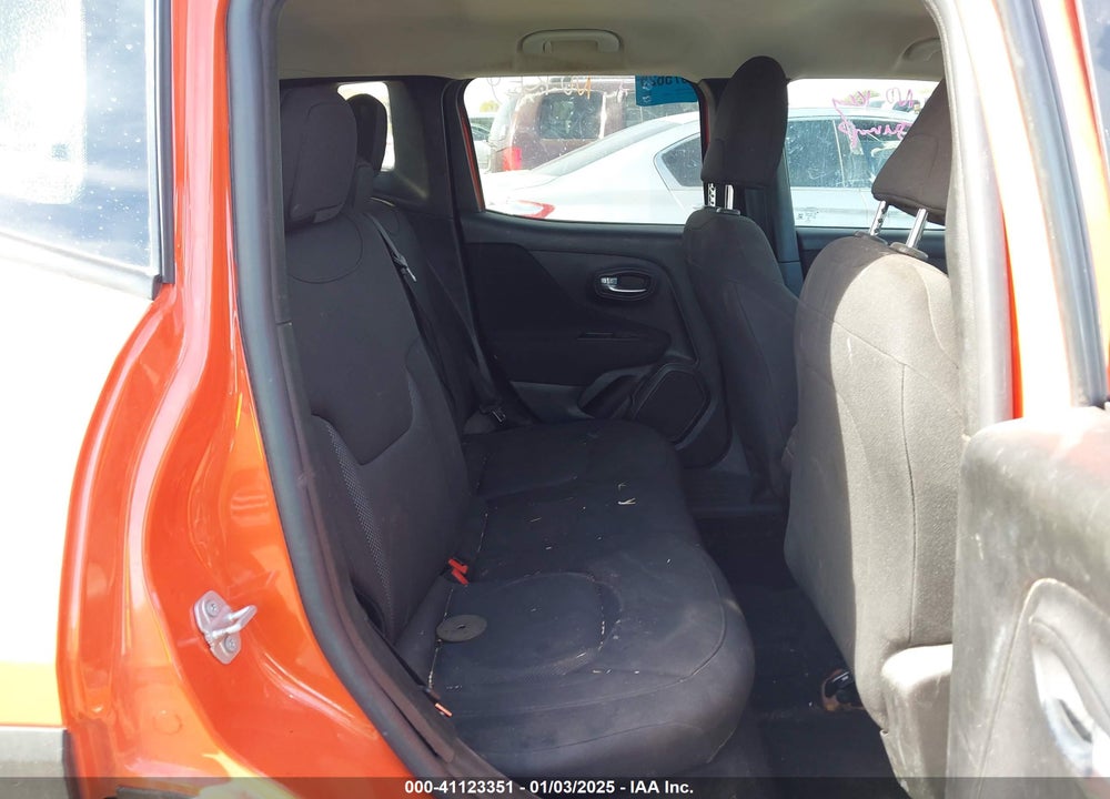 2020 JEEP RENEGADE SPORT FWD VIN: ZACNJAAB8LPL06593