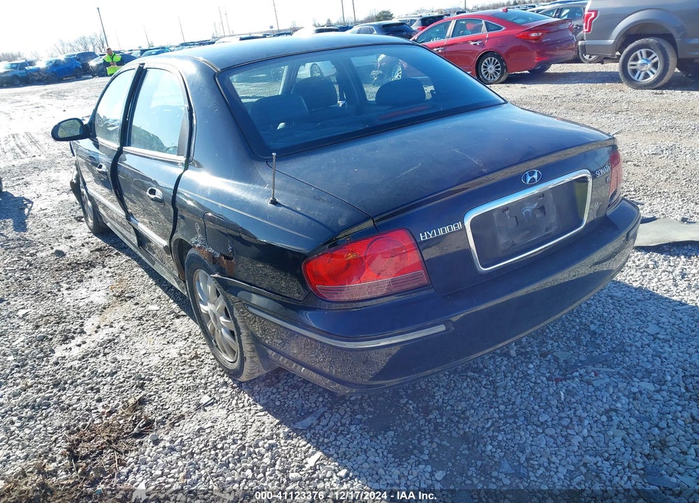 2003 HYUNDAI SONATA GLS/LX VIN: KMHWF35H23A892237