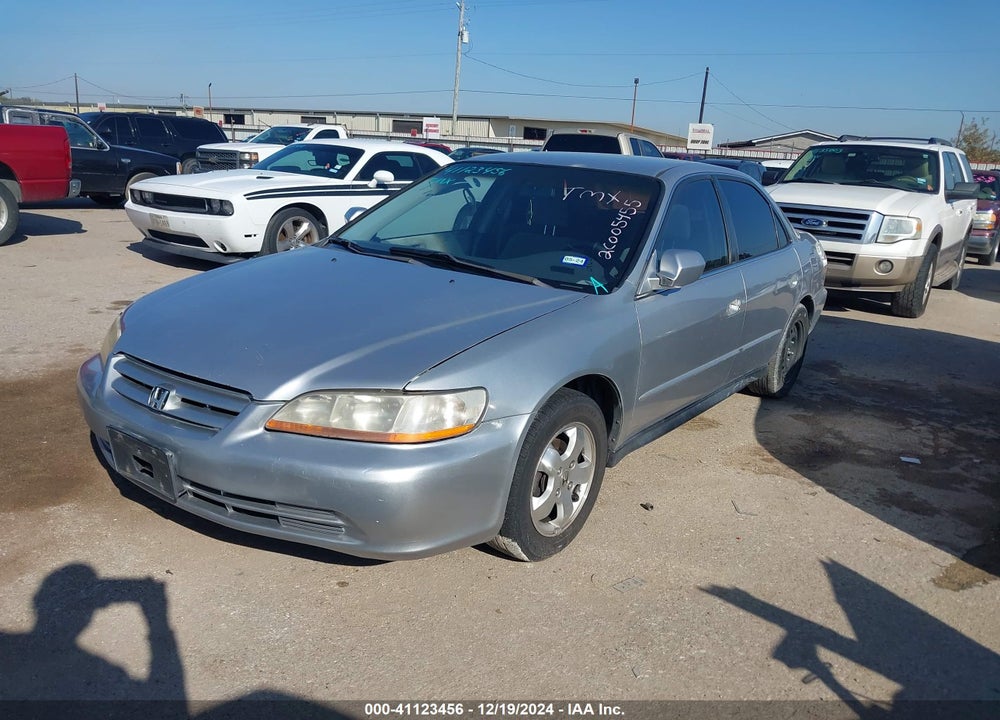2002 HONDA ACCORD 2.3 LX VIN: JHMCG56492C005455