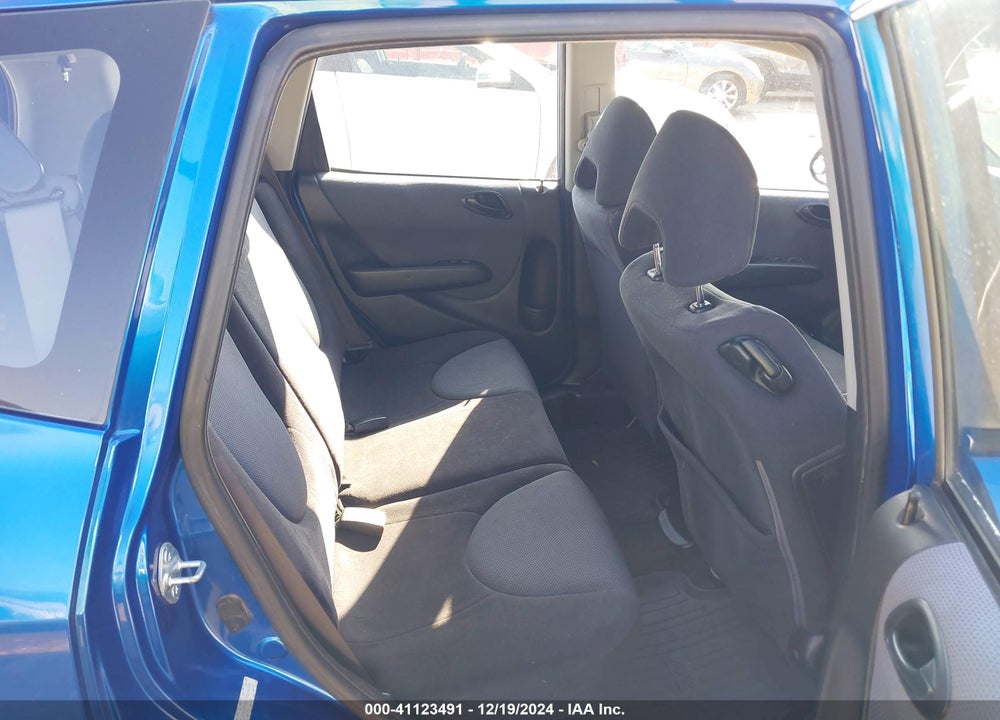 2007 HONDA FIT SPORT VIN: JHMGD38677S042725
