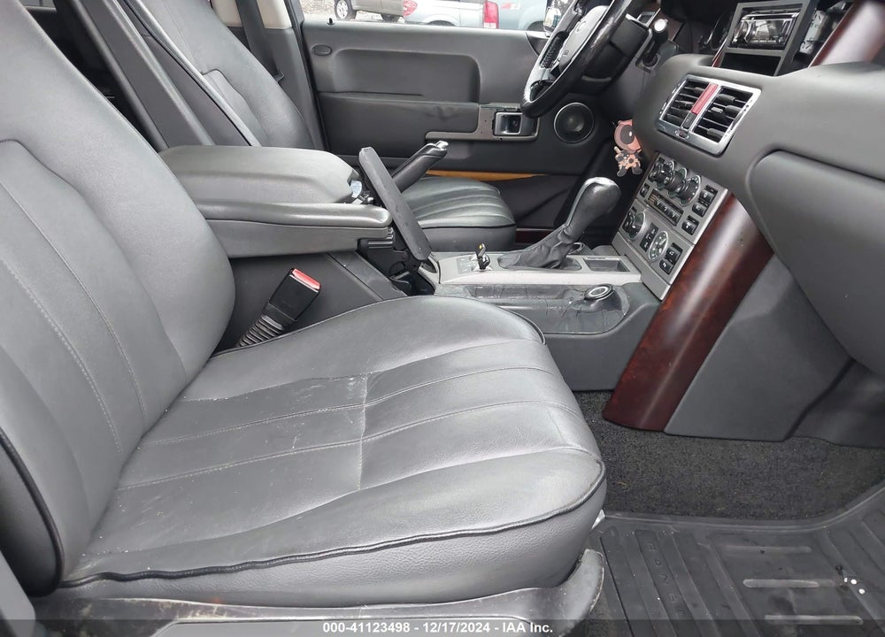 2005 LAND ROVER RANGE ROVER HSE VIN: SALME11435A188999