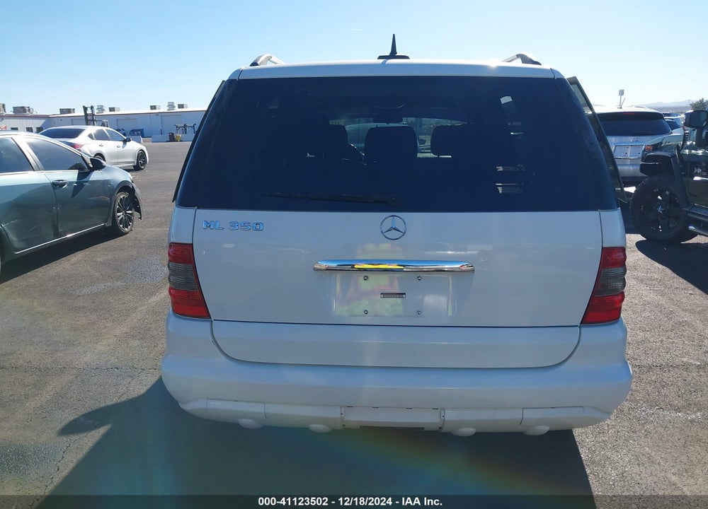 2005 MERCEDES-BENZ ML 350 4MATIC VIN: 4JGAB57E35A524558
