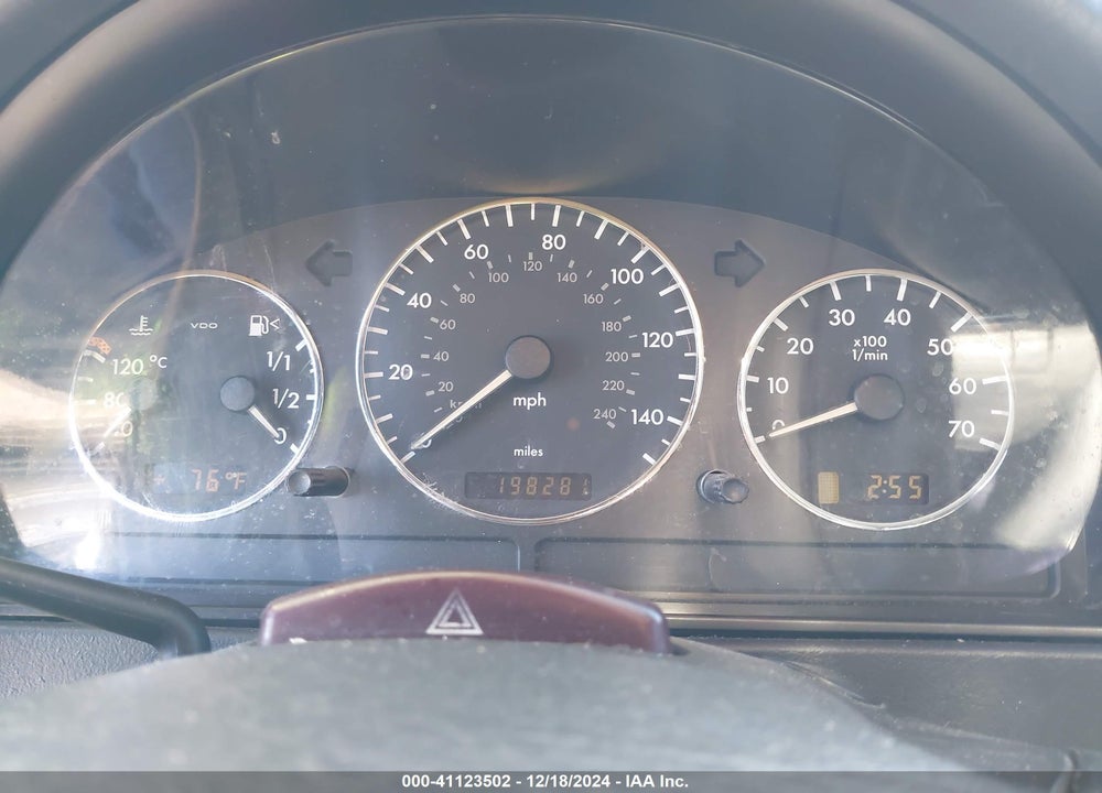 2005 MERCEDES-BENZ ML 350 4MATIC VIN: 4JGAB57E35A524558