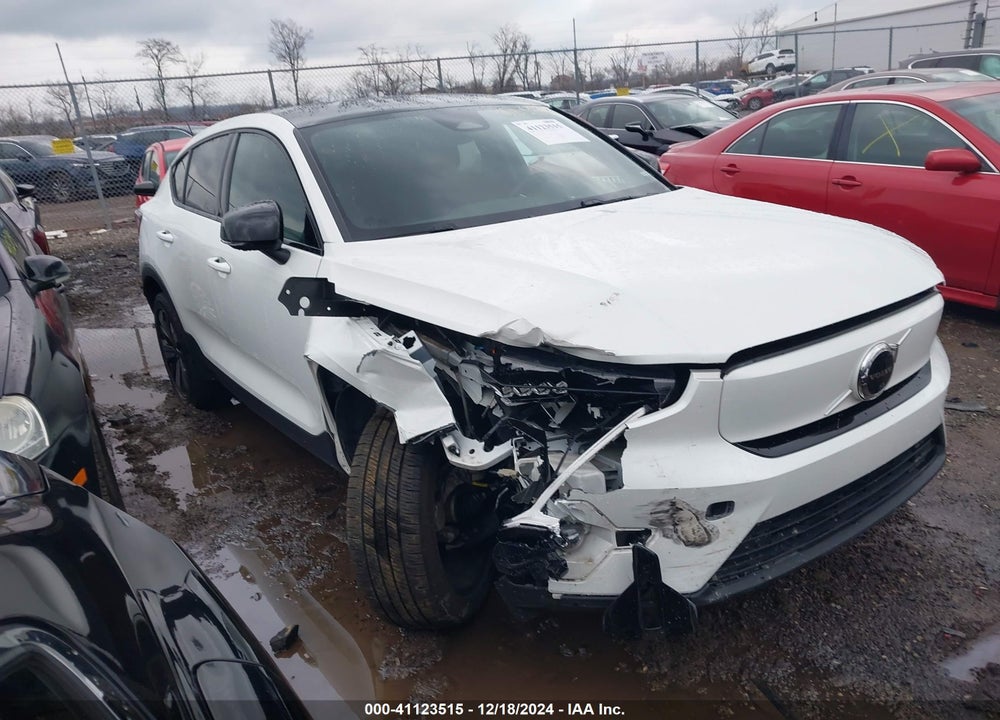 2023 VOLVO C40 RECHARGE PURE ELECTRIC TWIN PLUS VIN: YV4ED3GL0P2065809
