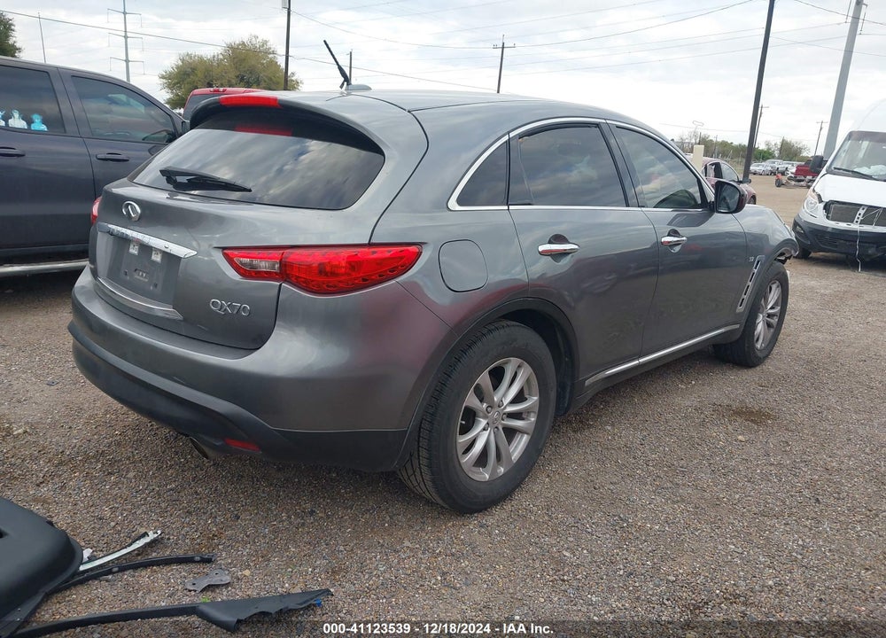 2017 INFINITI QX70 VIN: JN8CS1MU0HM143422