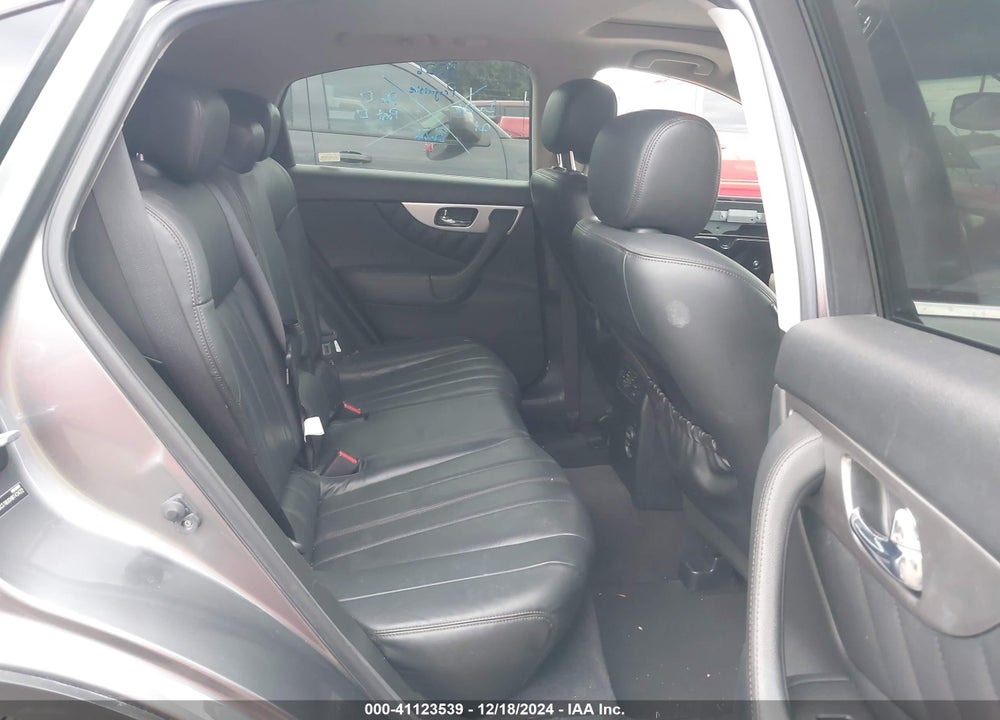 2017 INFINITI QX70 VIN: JN8CS1MU0HM143422