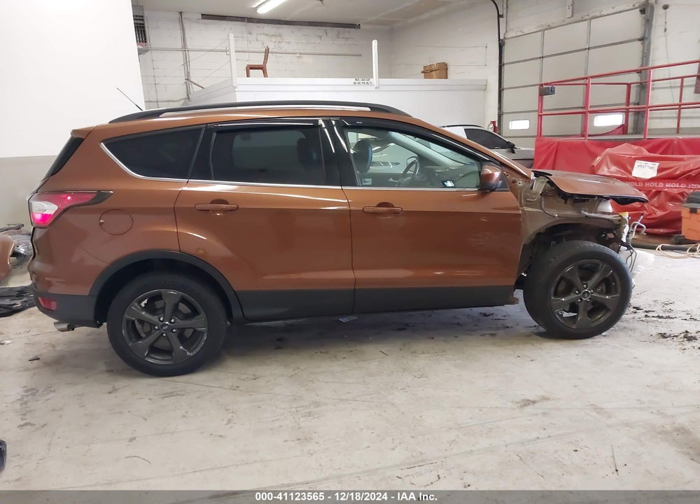2017 FORD ESCAPE SE VIN: 1FMCU9G95HUA45168