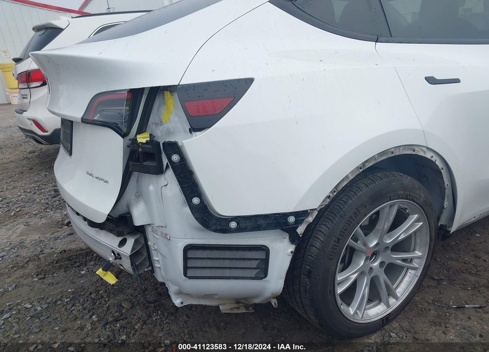 2021 TESLA MODEL Y LONG RANGE DUAL MOTOR ALL-WHEEL DRIVE VIN: 5YJYGAEE7MF294190