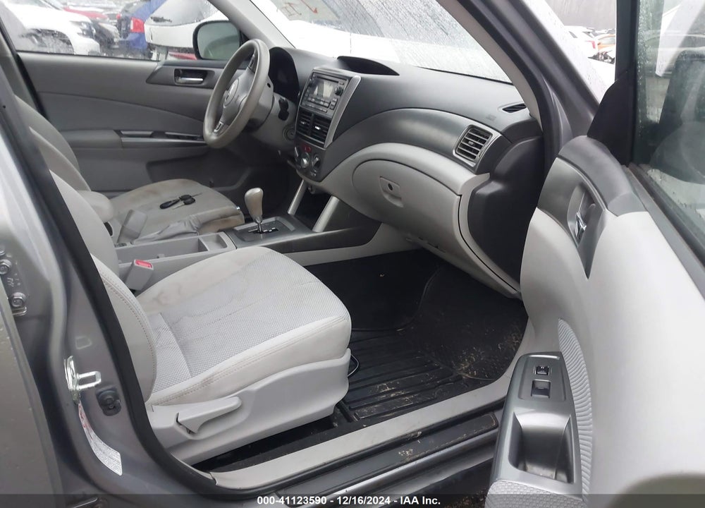 2011 SUBARU FORESTER 2.5X PREMIUM VIN: JF2SHBDC4BH712602
