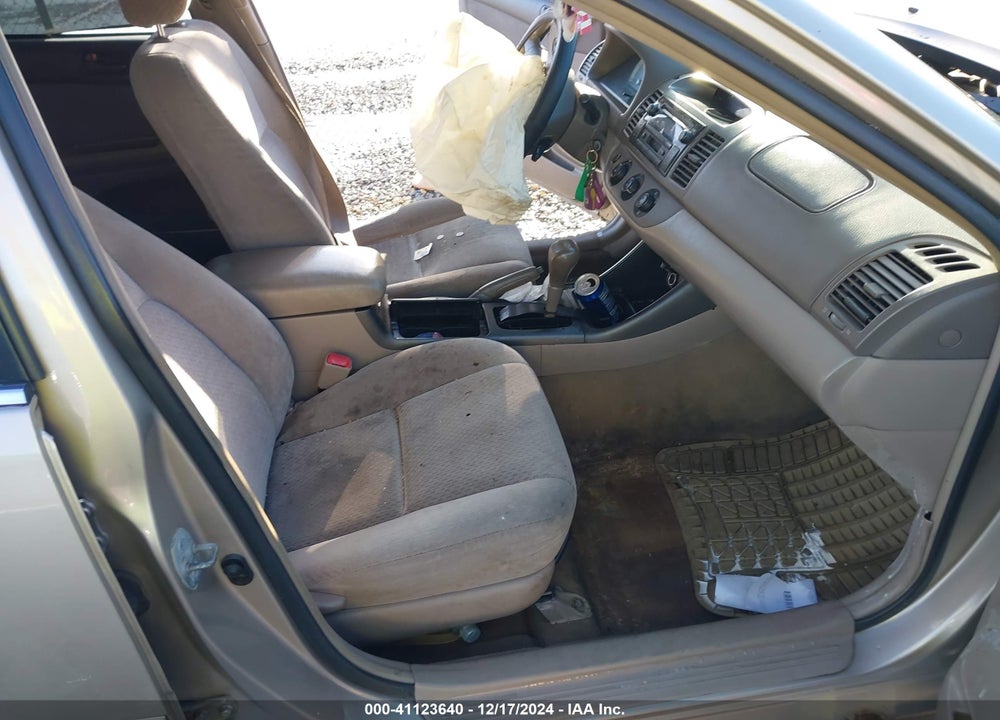 2004 TOYOTA CAMRY LE VIN: 4T1BE32KX4U864073