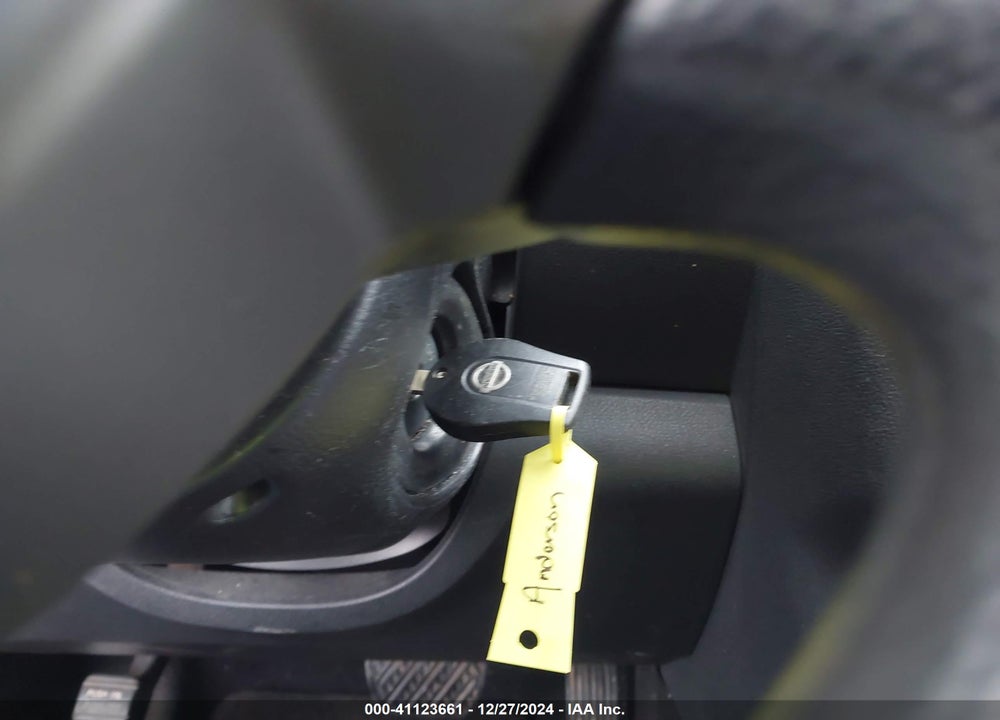 2014 NISSAN ROGUE SELECT S VIN: JN8AS5MV2EW710933