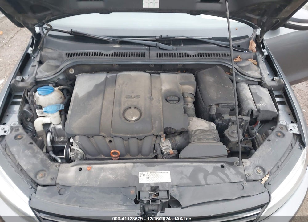 2012 VOLKSWAGEN JETTA 2.5L SEL VIN: 3VWLX7AJ1CM327661