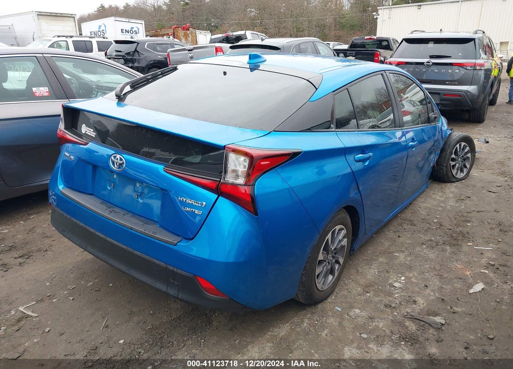 2022 TOYOTA PRIUS VIN: JTDKAMFU1N3187214