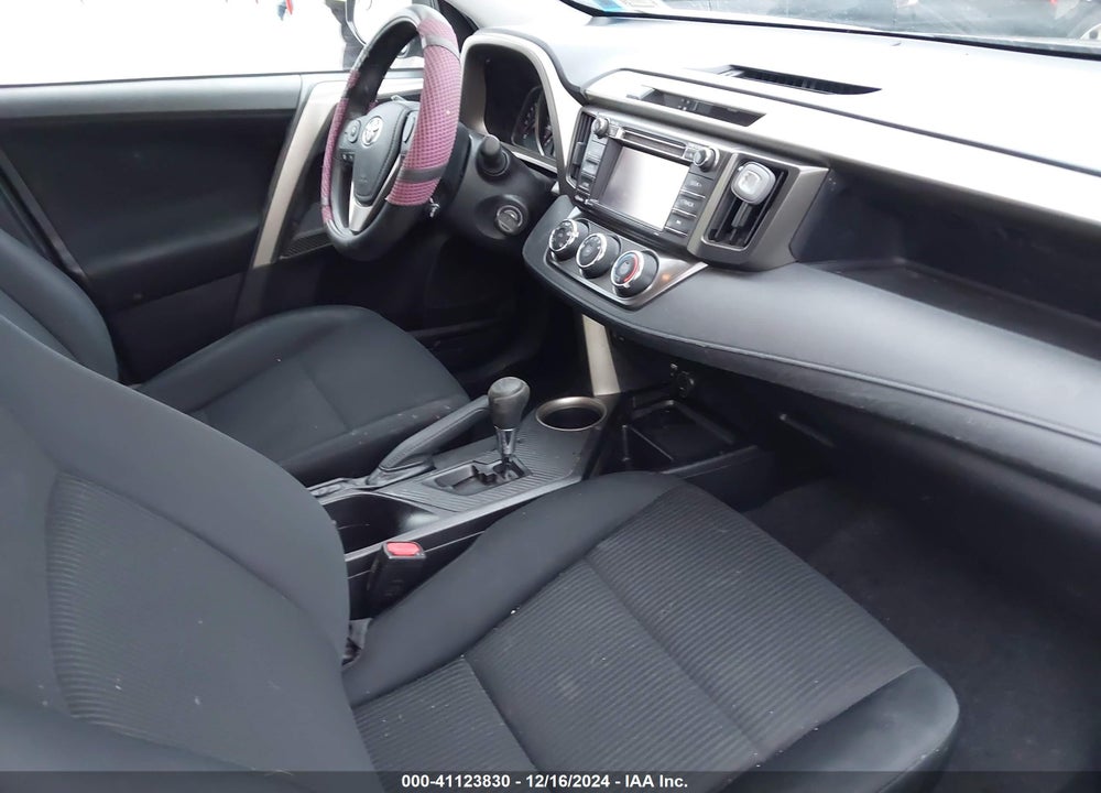 2015 TOYOTA RAV4 LE VIN: 2T3BFREV2FW306461