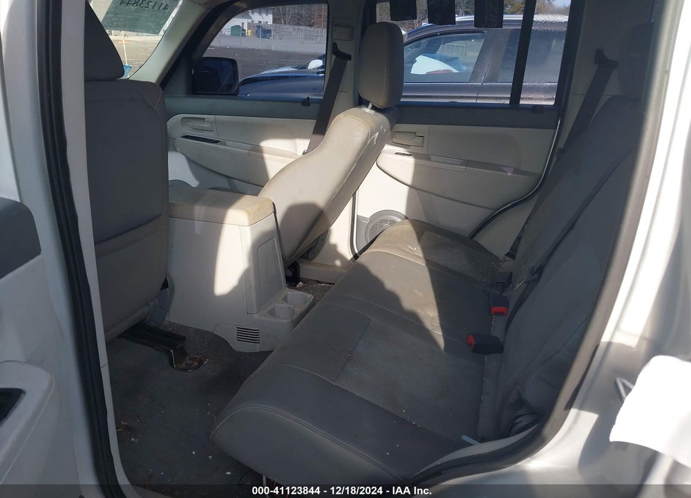 2008 JEEP LIBERTY SPORT VIN: 1J8GN28K48W212032