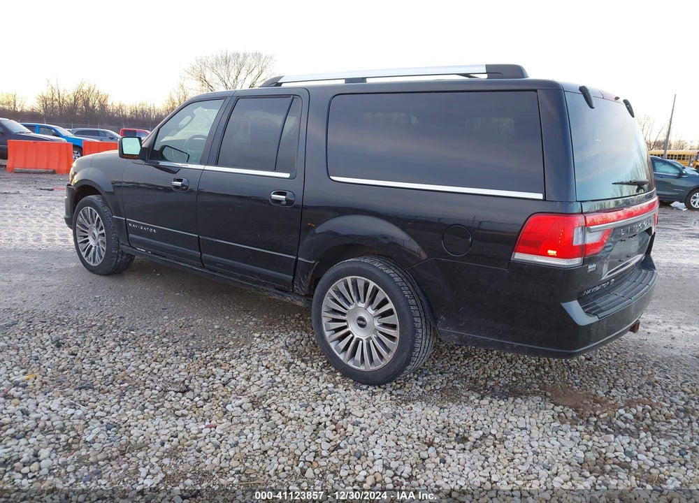 2015 LINCOLN NAVIGATOR L VIN: 5LMJJ3JT3FEJ10170