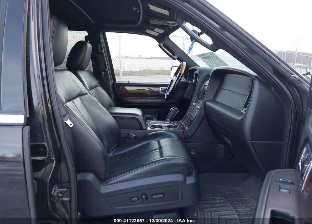 2015 LINCOLN NAVIGATOR L VIN: 5LMJJ3JT3FEJ10170
