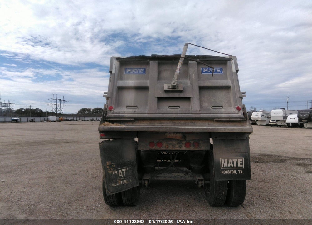 2022 MATE --- VIN: 1M9A30330NH036391