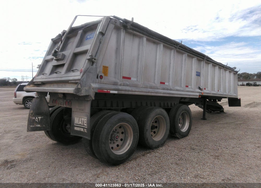 2022 MATE --- VIN: 1M9A30330NH036391