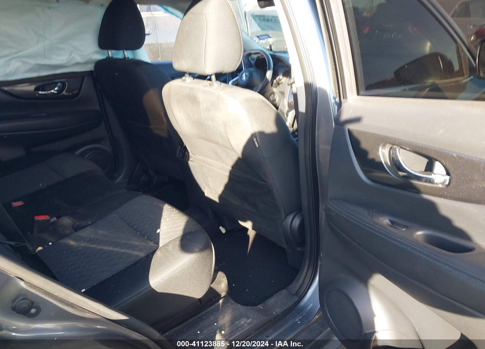 2017 NISSAN ROGUE S VIN: KNMAT2MV4HP543898