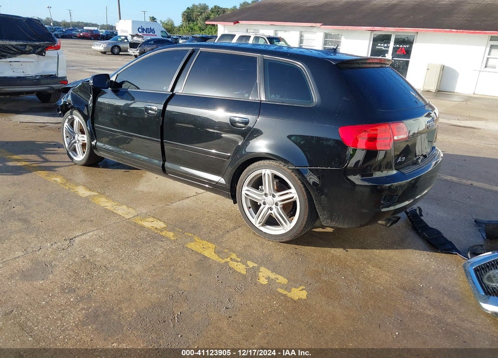 2011 AUDI A3 VIN: WAUBFAFM9BA011242